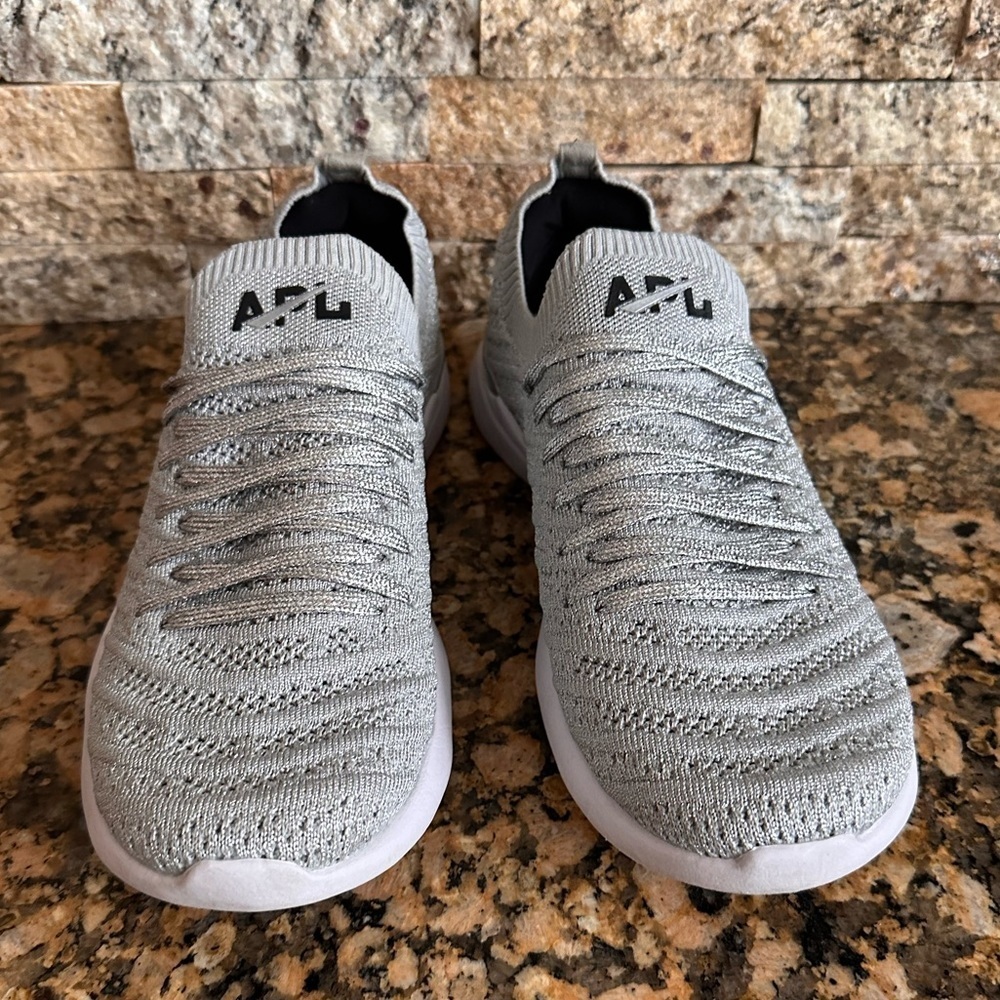 Apl Techloom Wave Sneaker Metallic Silver View 4